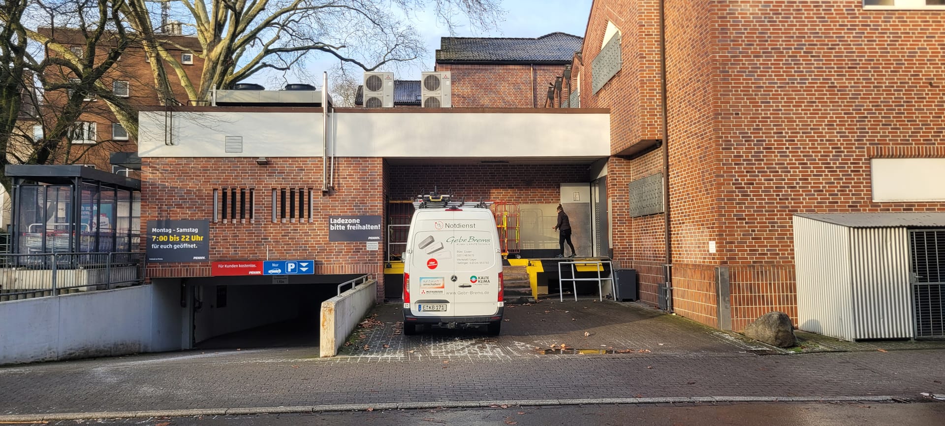 Brems Service-Fahrzeug im Einsatz